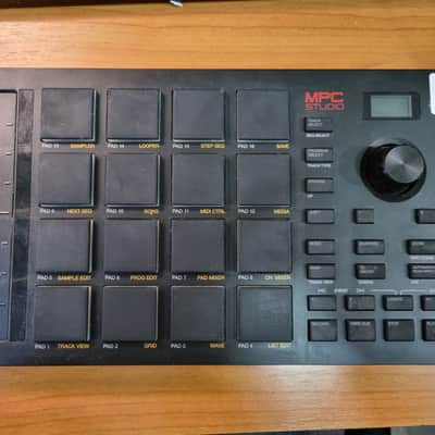 Akai MPC Studio Music Production Controller 2021 - Present - Black image 2