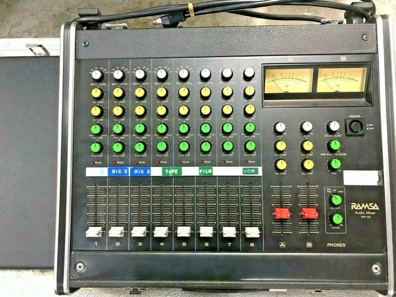 VINTAGE RAMSA PANASONIC AUDIO MIXEUR model: WR-130 WITH CASE image 1
