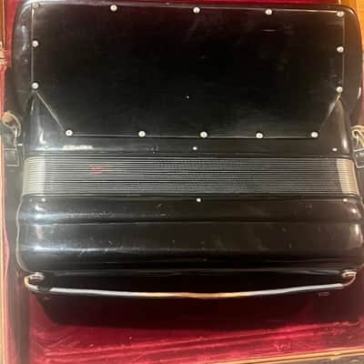 1950s vintage, very rare, Reno Accordion, 120/41, 7/3 registers, excellent condition, mother-of-pearl keys, original case image 12