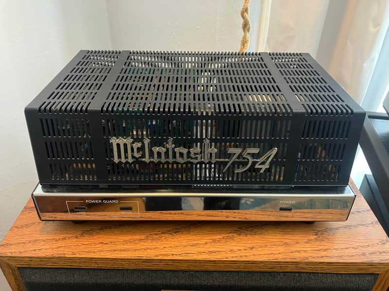 McIntosh MC754 100-Watt Stereo Solid State Power Amplifier 1988 - 1992 - Black