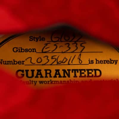 Gibson ES-335 60s Semi-Hollow Electric Guitar with Hard Shell Case - Sixties Cherry image 14