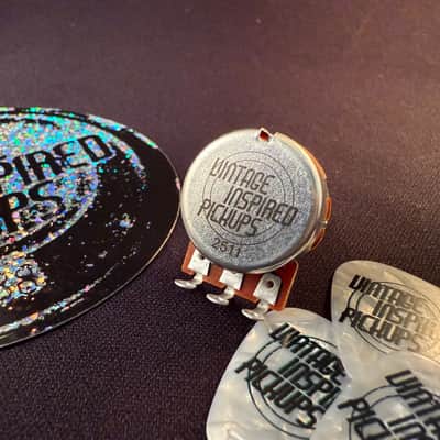2 Vintage Inspired Pickups VIPots 550k US split shaft authentic audio taper pot CRL replica image 2