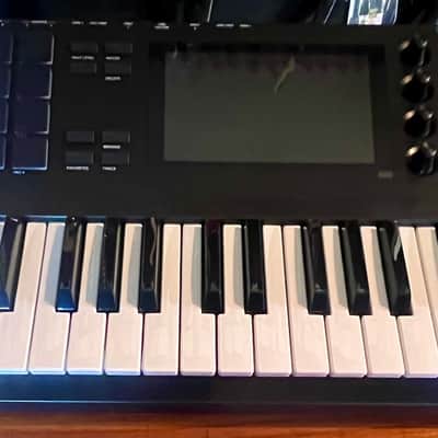 Akai MPC Key 61 Standalone Workstation Synthesizer (PRICE DROP)! image 1