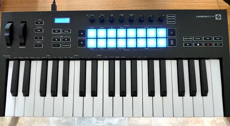 Novation Launchkey 37 MK3  **AS NEW** image 1