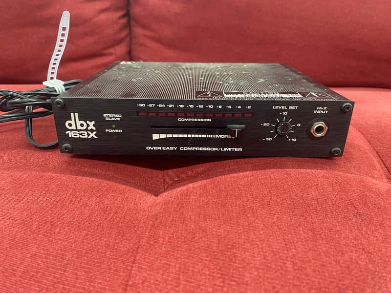 dbx 163X Over Easy Compressor / Limiter | Reverb