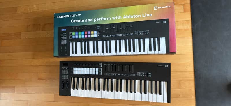 Novation Launchkey 49 MKIII MIDI Keyboard Controller 2020 - Present - Black image 1