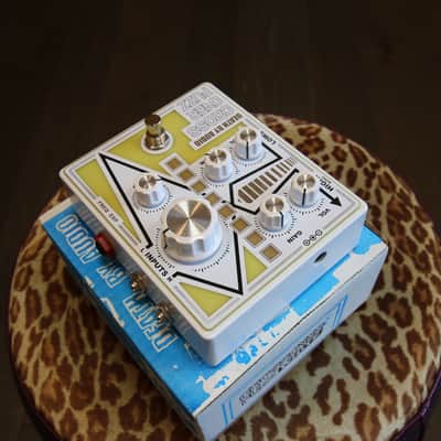 Death By Audio Crossover Fuzz Limited Edition - Reverb Exclusive 2025 - White image 3