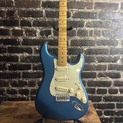 Fender American Performer Stratocaster (USED) image 2