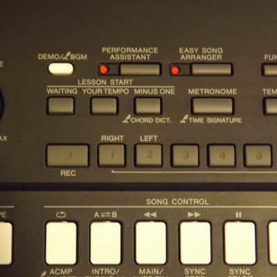 Yamaha PSR-E423 features cutoff/resonance controls image 5
