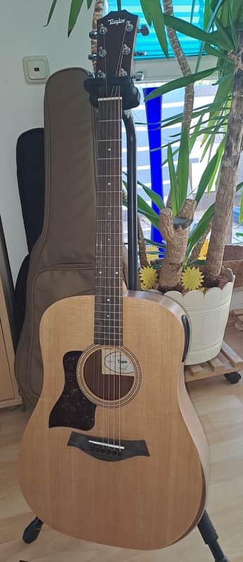 Taylor Academy 10e Left-Handed