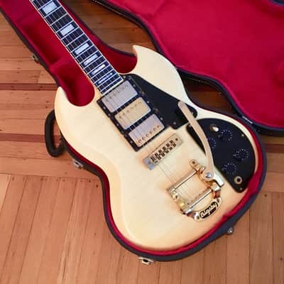 Gibson SG Custom 3 pickup c 1974 Polaris White original vintage usa bigsby image 2