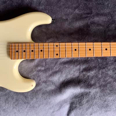 Kramer USA Baretta 1986 - Cream w. matching headstock (Rare) image 1