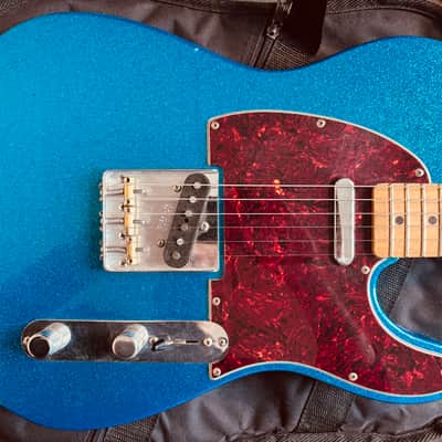 Fender J Mascis Signature Telecaster 2021 - Present - Bottle Rocket Blue Flake image 2