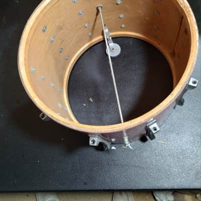 Ludwig Vintage Marching snare red sparkle 15 incher image 7