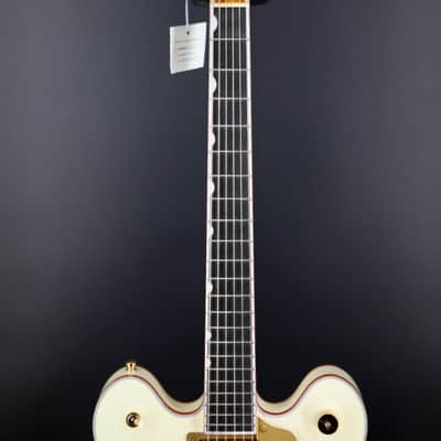 Gretsch FALCON™ CENTER BLOCK LTD DOUBLE-CUT WITH STRING-THRU BIGSBY 2025 - Vintage White image 3