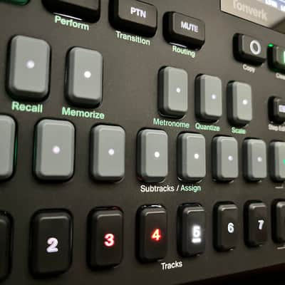 Elektron Tonverk 8-Voice Sampler 2025 - Present - Black image 3