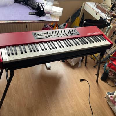 Nord Piano 2 HP73 Hammer Action Portable 73-Key Digital Piano 2012 - 2016 - Red image 4