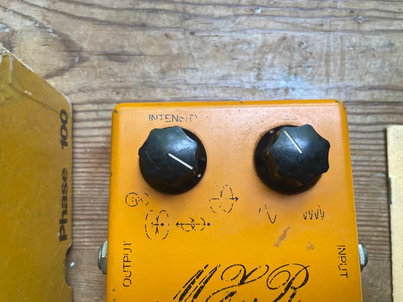 Vintage 1975 first year MXR Phase 100 guitar pedal script logo w