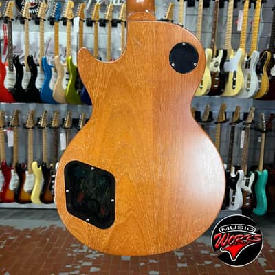 Gibson   Les Paul Studio 50 S Tribute Honeyburst image 10