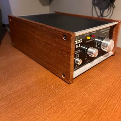 dbx 118 Dynamic Range Enhancer 1970s - Black image 2
