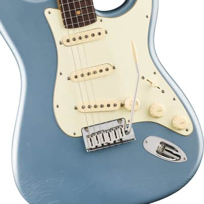 Fender American Ultra Luxe Vintage '60s Stratocaster, Rosewood Fingerboard - Ice Blue Metallic image 4
