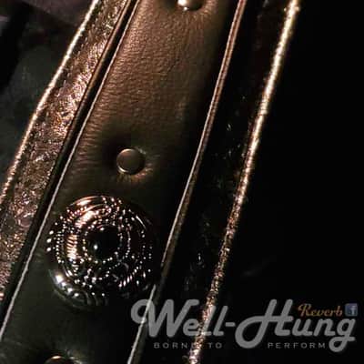 Well-Hung "Soul Collector" 3" wide padded leather guitar strap, Silver / Black with conchos image 5