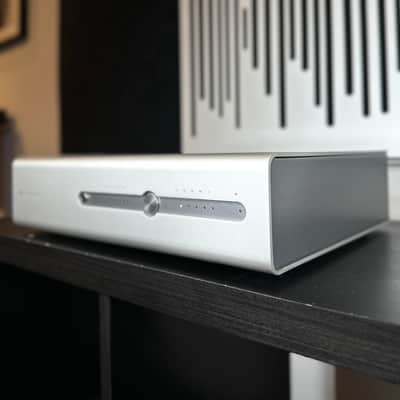 Yggdrasil Hi-Fi integrated Amplifier - Fully Tested image 2