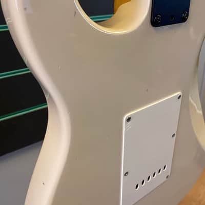 Peavey Predator White 1990-2000 Electric Guitar image 11