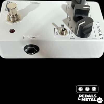 JHS 3 Series Flanger 2021 - Present - White X13652 image 5