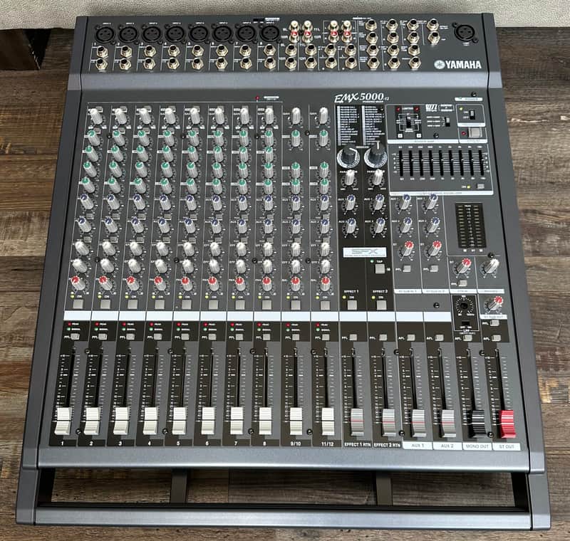 Yamaha EMX5000-12 Powered Mixer image 1