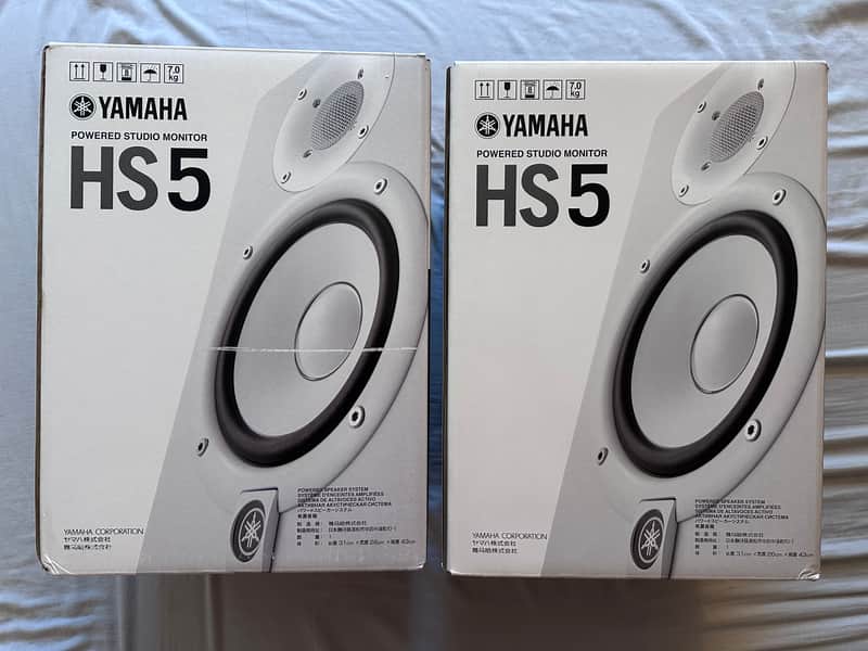 Yamaha HS5 5" Powered Studio Monitors (Pair) - White Brand New - Open Box image 1