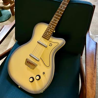 Danelectro 56 U-2 Reissue 1998 - 2004 - Blue Burst image 2