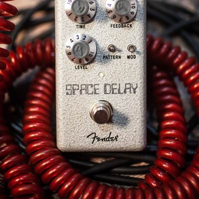 Fender Hammertone Space Delay Pedal image 2