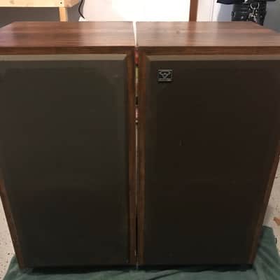 Cerwin Vega D-9 Walnut 15" beautiful vintage 350 watt floor standing stereo speakers image 2