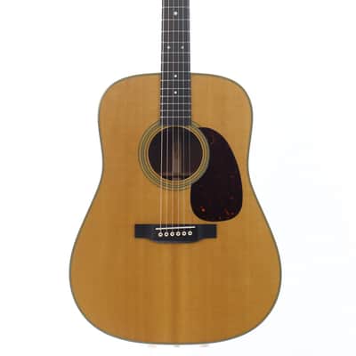 Martin D-28 Standard Natural [2595972] (06/29) image 1