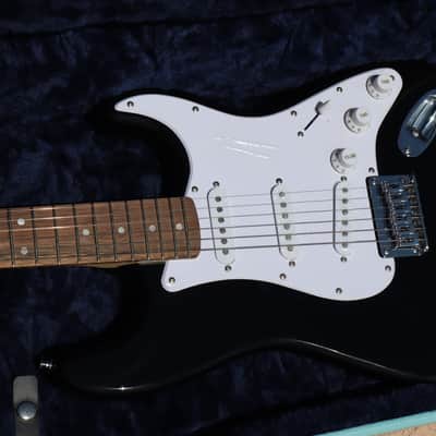 Squier Stratocaster Black Electric Guitar & Fender Mint Green Hard Case image 4