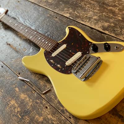 Fender Mustang 1969 Reissue Vintage White/Yellow CIJ Japan 2002 w/ Hardcase image 5