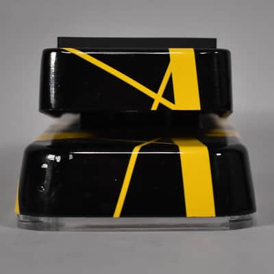 Dunlop EVH95 Eddie Van Halen Signature Cry Baby Wah Pedal image 6