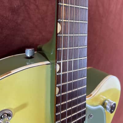 Gretsch Anniversary 6125 Semi-Hollow Electric Guitar | 1962 Two-Tone Green image 13