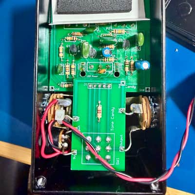 SUPER RARE (only 100 made) Tone Candy Skull Overdrive Pedal - 2011 - MIB - signed by Mike! image 10