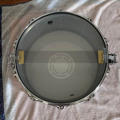 DW Collector's Series 14x8 Satin Black Over Brass 8x14" Snare Drum 2021 - Present - Satin Black with Chrome Hardware image 2