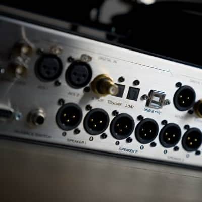 Grace Design m905 Stereo Reference Monitor Controller (Black) image 2