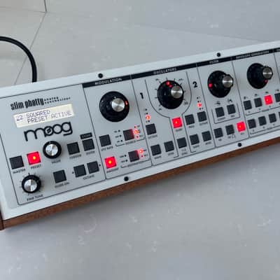 Moog Slim Phatty 2010s - White image 12