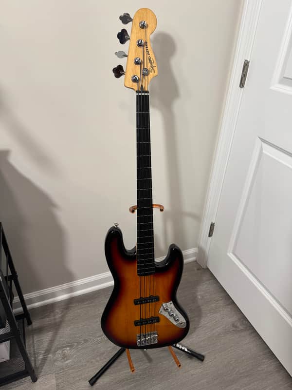 Squier Vintage Modified Jazz Bass Fretless | Reverb