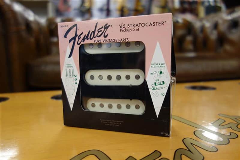 Fender Pure Vintage '65 Strat Pickup Set, Vintage White (3) image 1