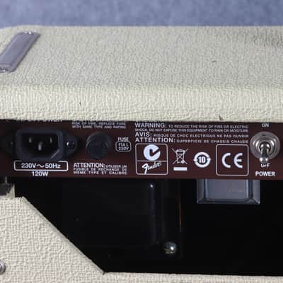 Fender Super Sonic 22 1 x 12 Combo Amplifier - Blonde - 2nd Hand image 8