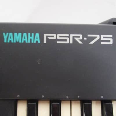 Yamaha PSR-75 image 2