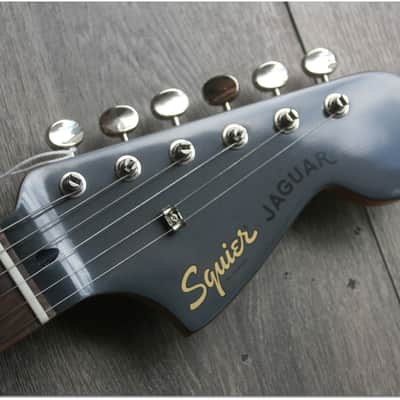 SQUIER "Classic Vibe '60s Jaguar, Charcoal Frost Metallic, Indian Laurel" LIMITED image 2