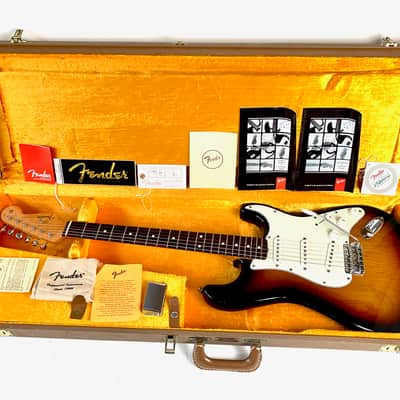Immagine Fender Stratocaster American Vintage 62 Sunburst 2000 - 24