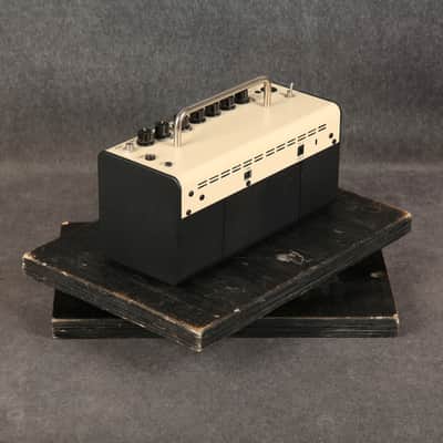 Yamaha THR5 Guitar Amp - 2nd Hand image 4